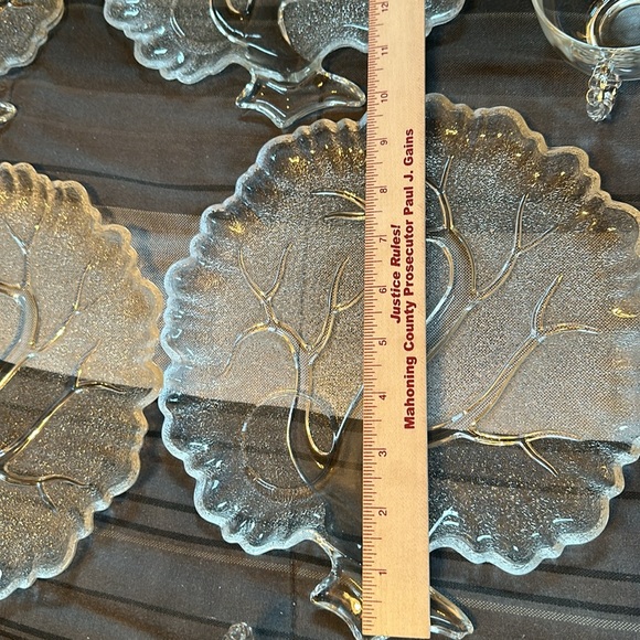 1960s Orchard Tree of Life Glass Plates and Cups Hostess Set. - Picture 8 of 10